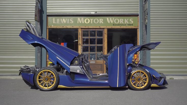 Egyedi Koenigsegg Regera oldalról