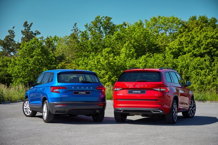 Skoda Karoq és Kodiaq modell hátulról fotózva