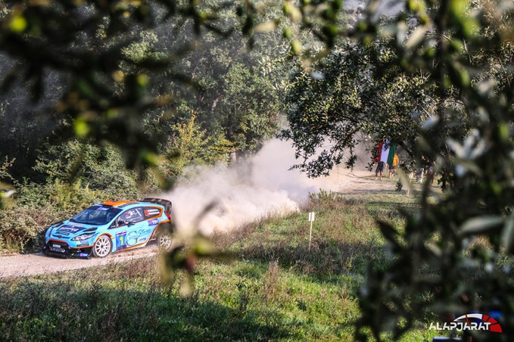 Kris Meeke porol a murvás gyorson a Rallylegenden