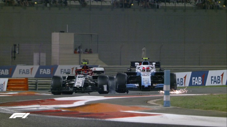 Giovinazzi és Kubica (jobbra) ütközete szemből