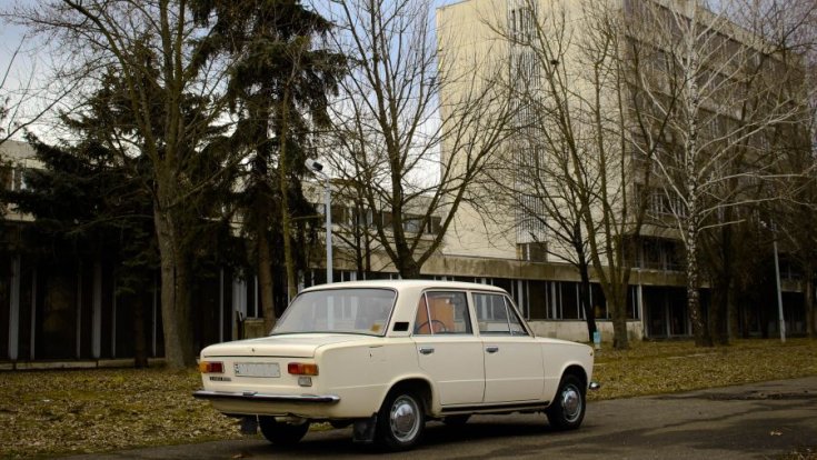 Lada 1200s hátsó