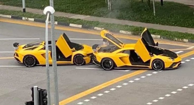 Lamborghinik ütközése