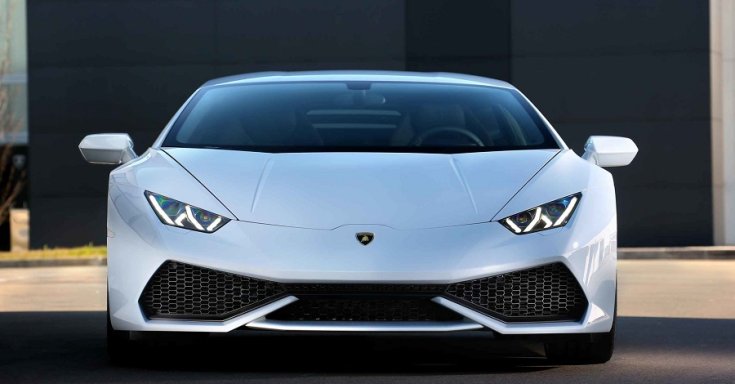 2019 2022 Lamborghini Huracán, fehér, elölnézet