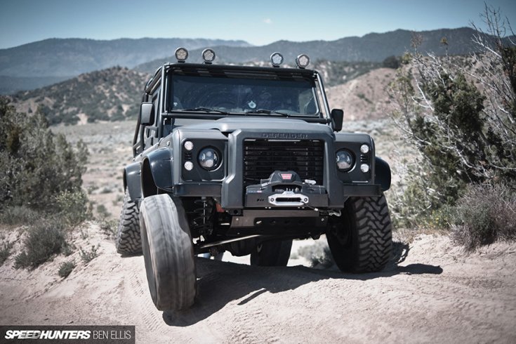 Land Rover Defender Himalaya tuning elölről