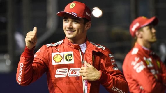 Leclerc ünnepel, Vettel a háttérben duzzog