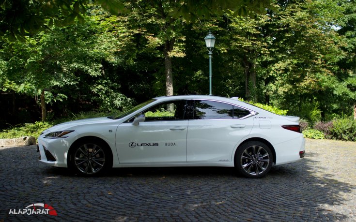 Lexus ES 300h - Teszt Alapjárat