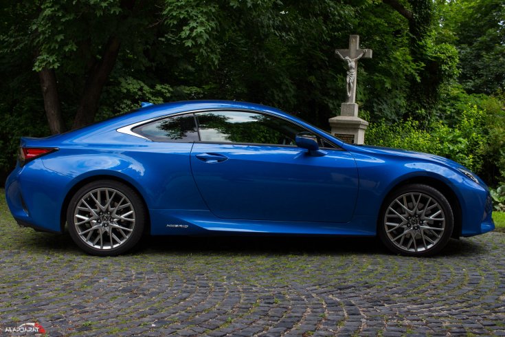 Lexus RC 300h - Teszt Alapjárat