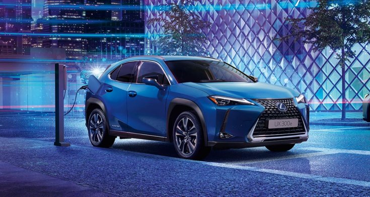 Lexus UX300e elölről