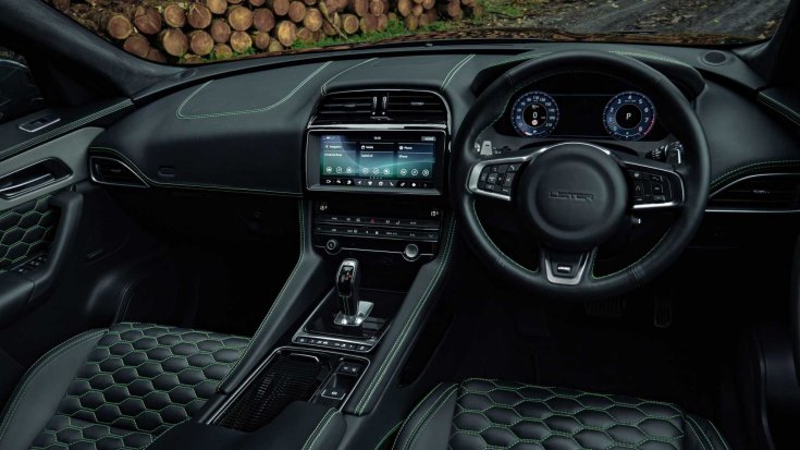 Lister Stealth SUV beltér