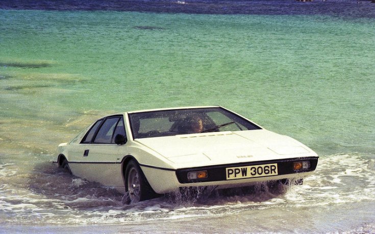 Lotus Esprit S1 James Bond