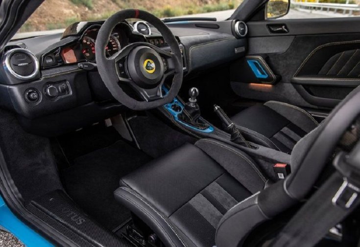 Lotus Evora belső
