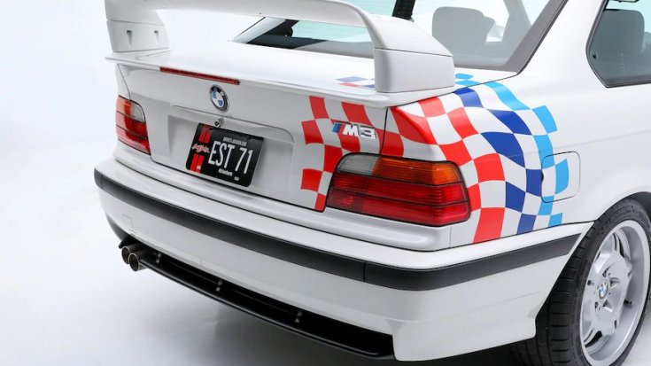 Paul Walker BMW M3-asának hátulja