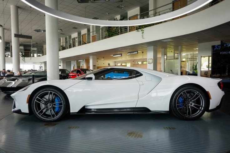 Ford GT oldalról