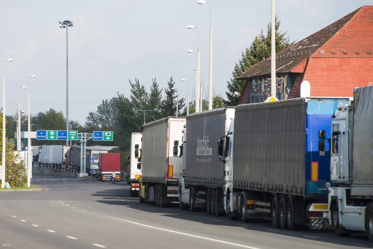 Magyarországról kilépő kamionok