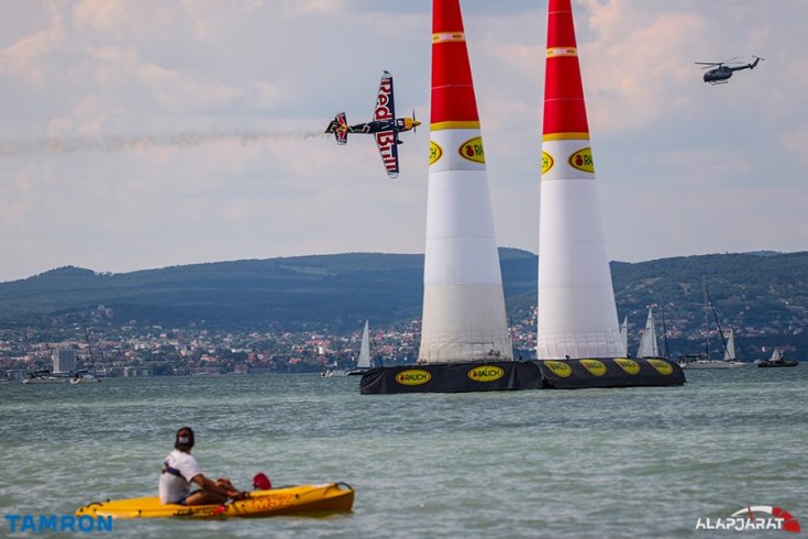 Martin Šonka a Balaton felett