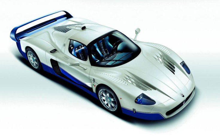 Maserati MC12 elölről negyvenöt fokban
