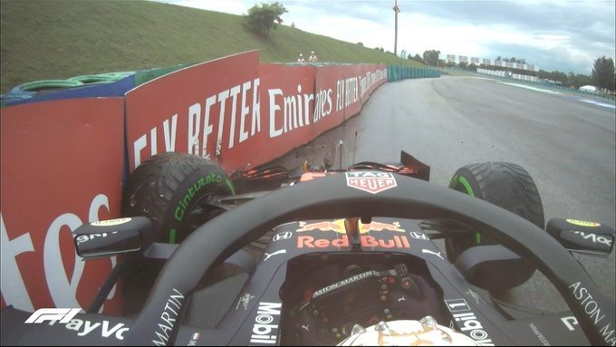 Max Verstappen drámája a rajtrácsra kivezető körön