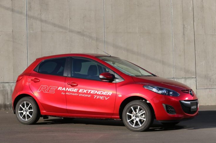 Mazda2 prototípus 2012
