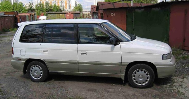 1998 Mazda MPV oldalról két tónusú fényezéssel