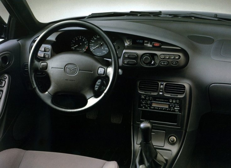 Mazda Xedos belső