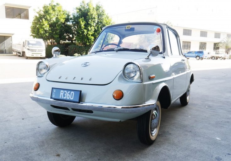 1960 1966 Mazda R360, babakék, japán mikroautó, kei car, veterán, elölnézet, oldalról, balról, retrovasak, alapjárat
