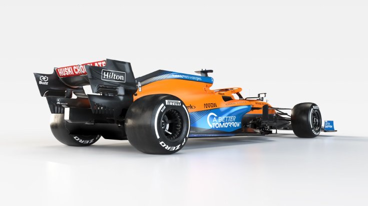 2021-es McLaren-Mercedes oldalról
