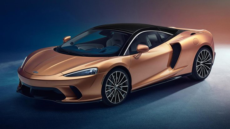 Egy McLaren GT oldalról fotózva