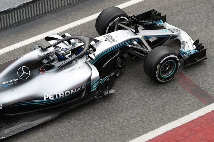 Mercedes F1 felülnézetből