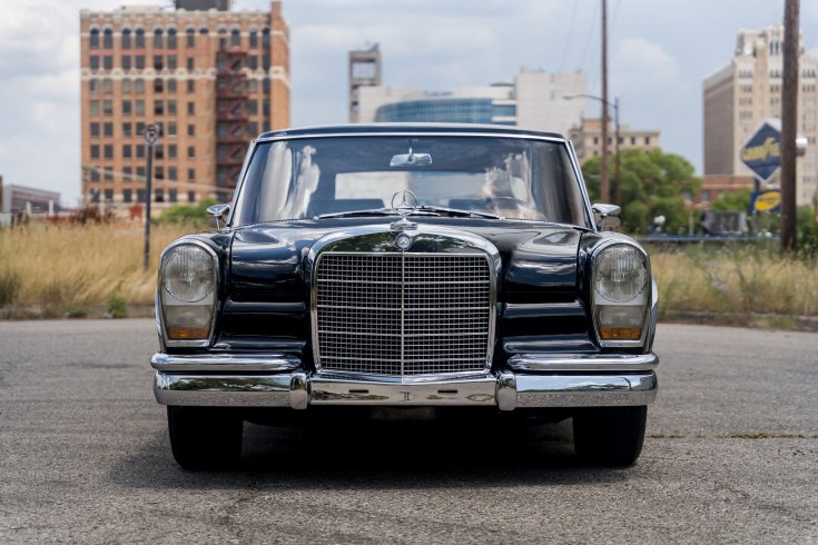 Mercedes-Benz 600 LWB Pullman