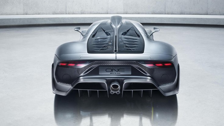 A Mercedes-AMG Project One hátulról fotózva