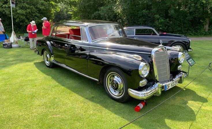 Mercedes-Benz 300D Adenauer Limousine