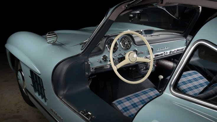1957-es Mercedes 300SL Gullwing modell rekonstruálva szemből