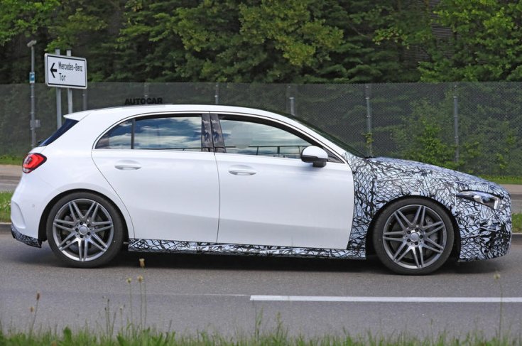 Mercedes-Benz A-osztály oldalról