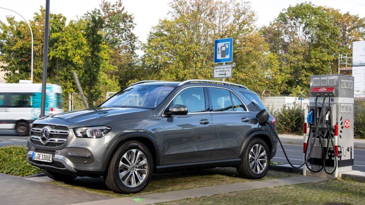 Mercedes-Benz GLE350de dízel- elektromos hibrid