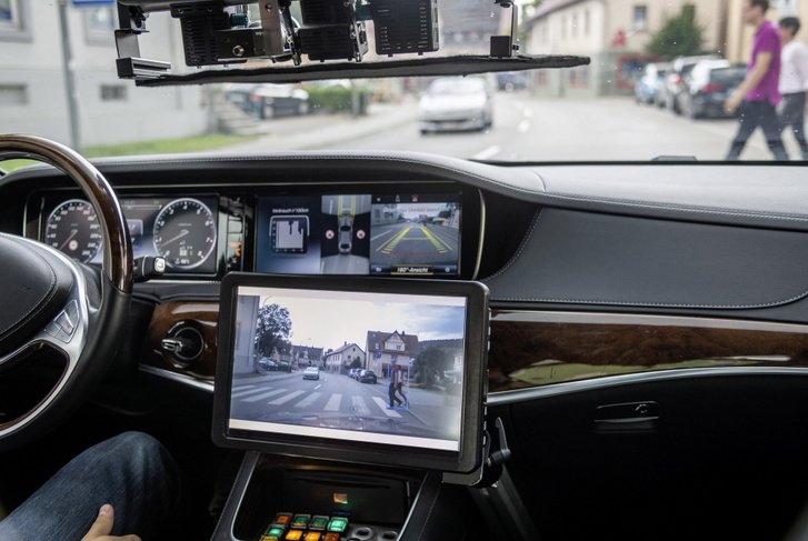 Mercedes-Benz S-osztály önvezető robottaxi beltér