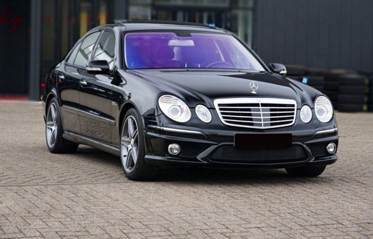 Mercedes E63 AMG W211