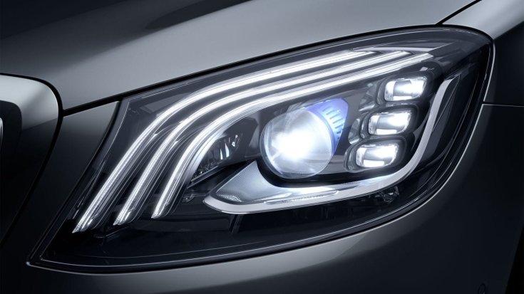 Mercedes-Benz Multibeam led adaptív fényszóró