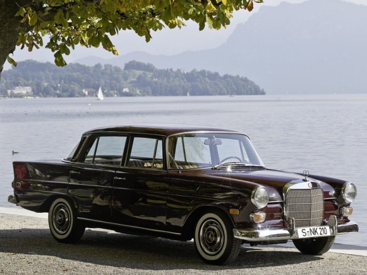 Mercedes W110