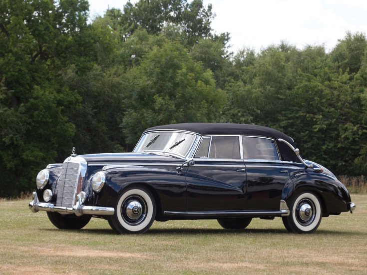 1954 Mercedes-Benz 300, W186, fekete kabrió limuzin (phaeton), elölnézet, oldalnézet, balról