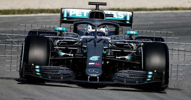 Bottas tesztel a Mercedes-szel