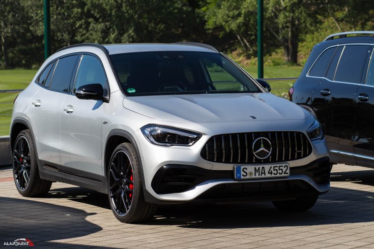 Mercedes GLA 45 AMG