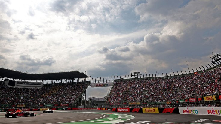 A mexikóvárosi Autódromo Hermanos Rodríguez versenypálya stadion része