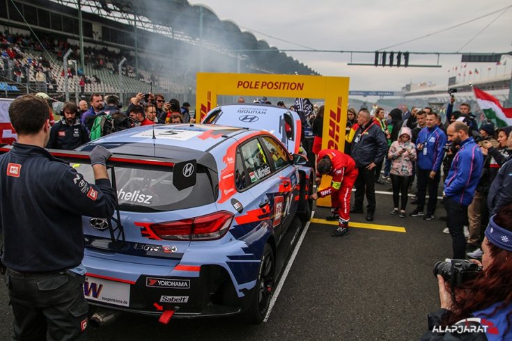 Michelisz a pole pozícióban