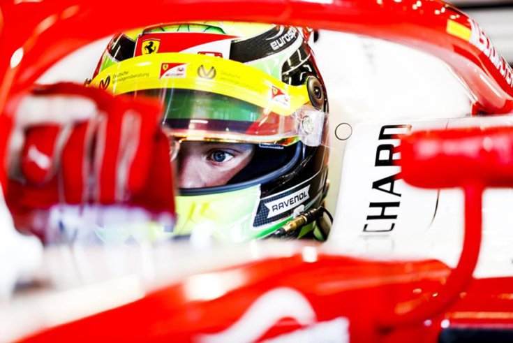 Mick Schumacher a Prema autójában