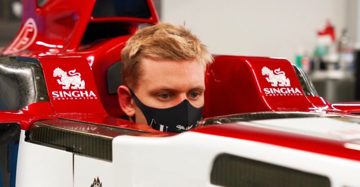 Mick Schumacher az Alfa Romeo üléspróbáján