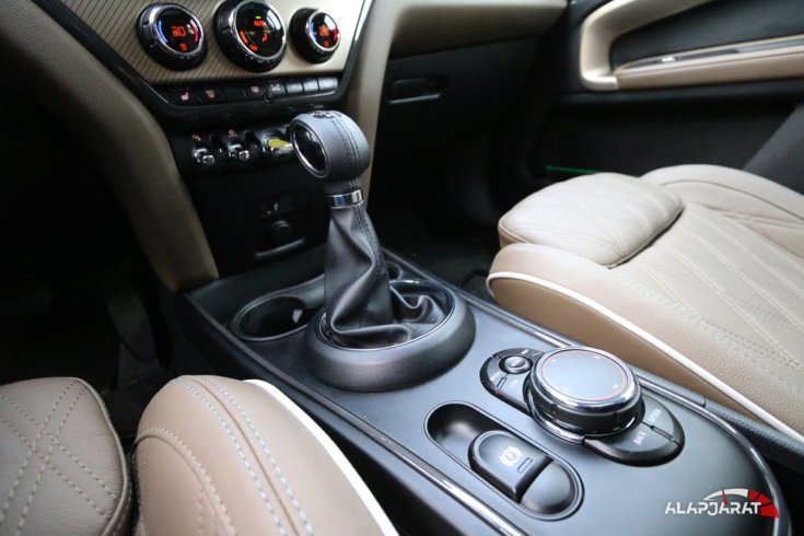 MINI Countryman S E - Teszt