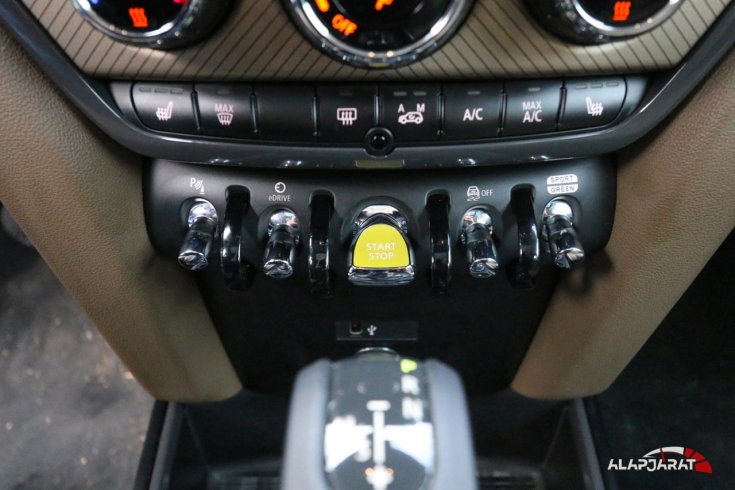 MINI Countryman S E - Teszt