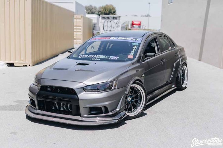 Mitsubishi Lancer Evolution X tuning elölről