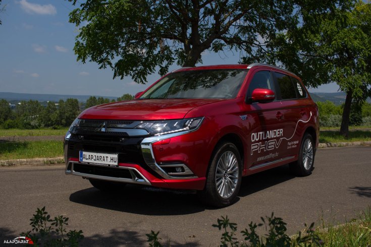 Mitsubishi Outlander PHEV - Teszt Alapjárat