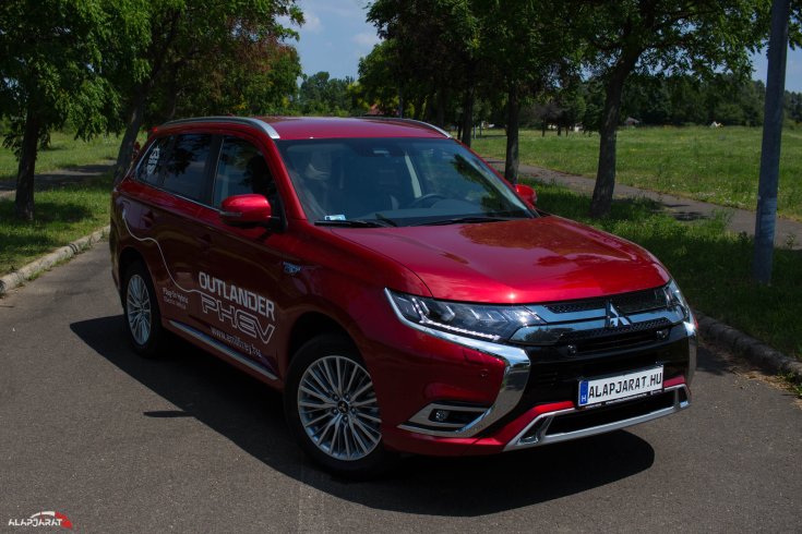 Mitsubishi Outlander PHEV - Teszt Alapjárat